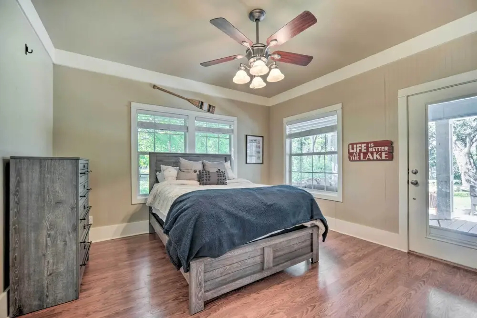 'the Petite Lake House' in Seguin w/ Patio!