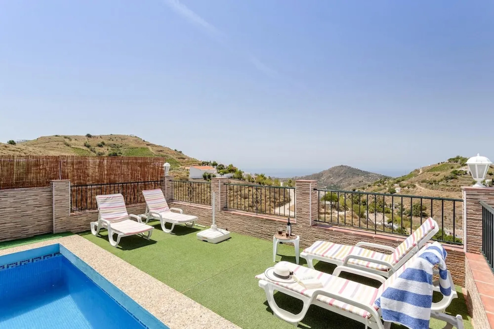 Villa with 2 Bedrooms in Cómpeta, with Wonderful Sea View, Private Pool, Enclosed Garden - 18 Km From the Beach