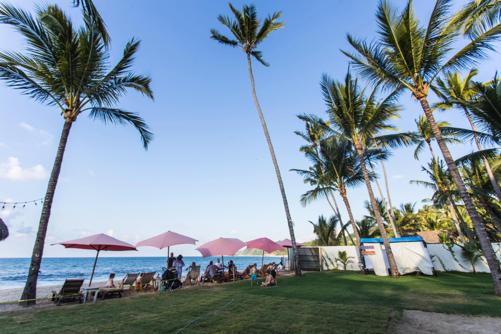 Casa Lotería -Pueblito Sayulita- Colorful, Family and Relax Experience with Private Parking and Pool