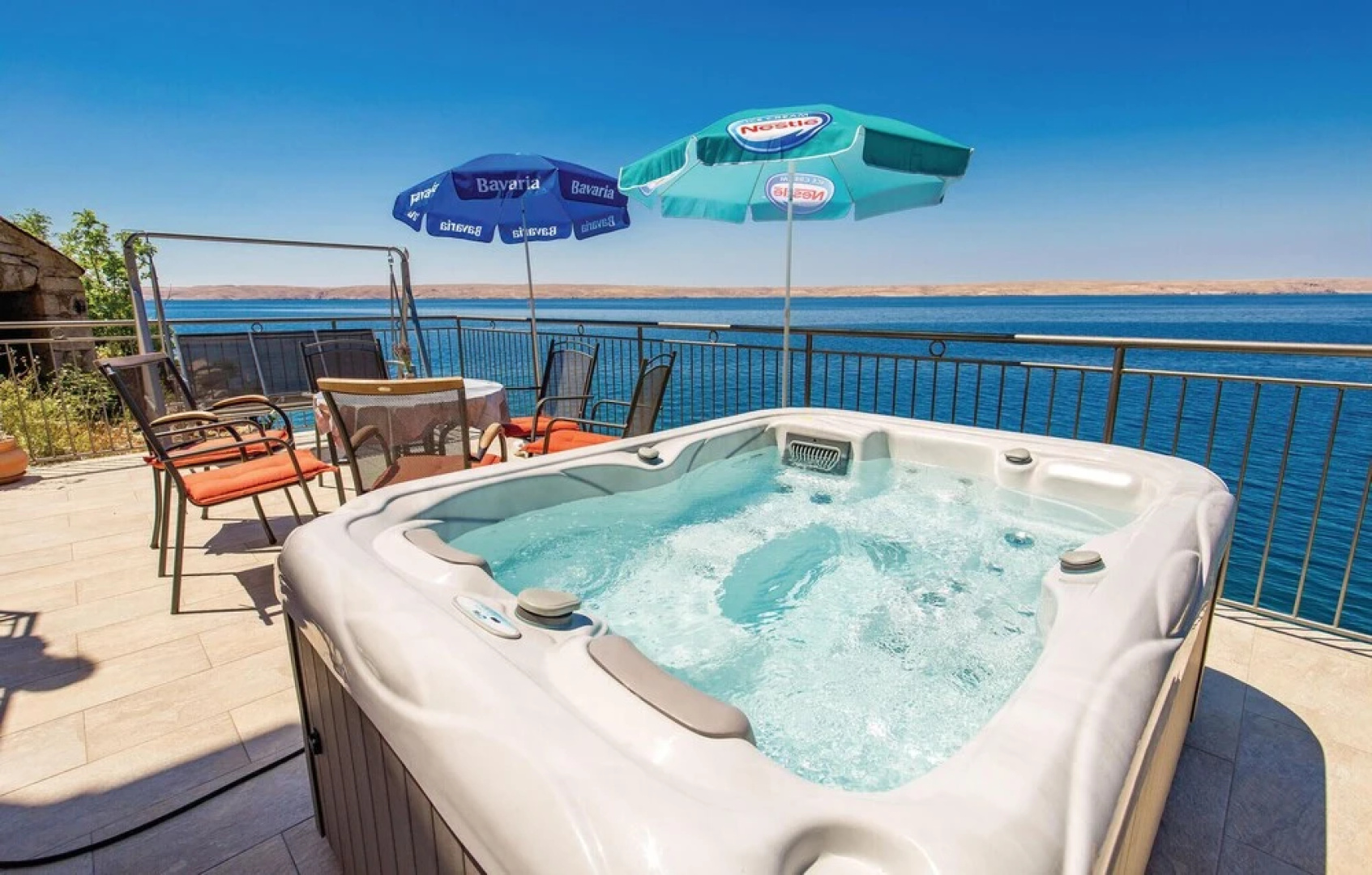 Beautiful Home in Lukovo Sugarje With 5 Bedrooms, Jacuzzi and Wifi