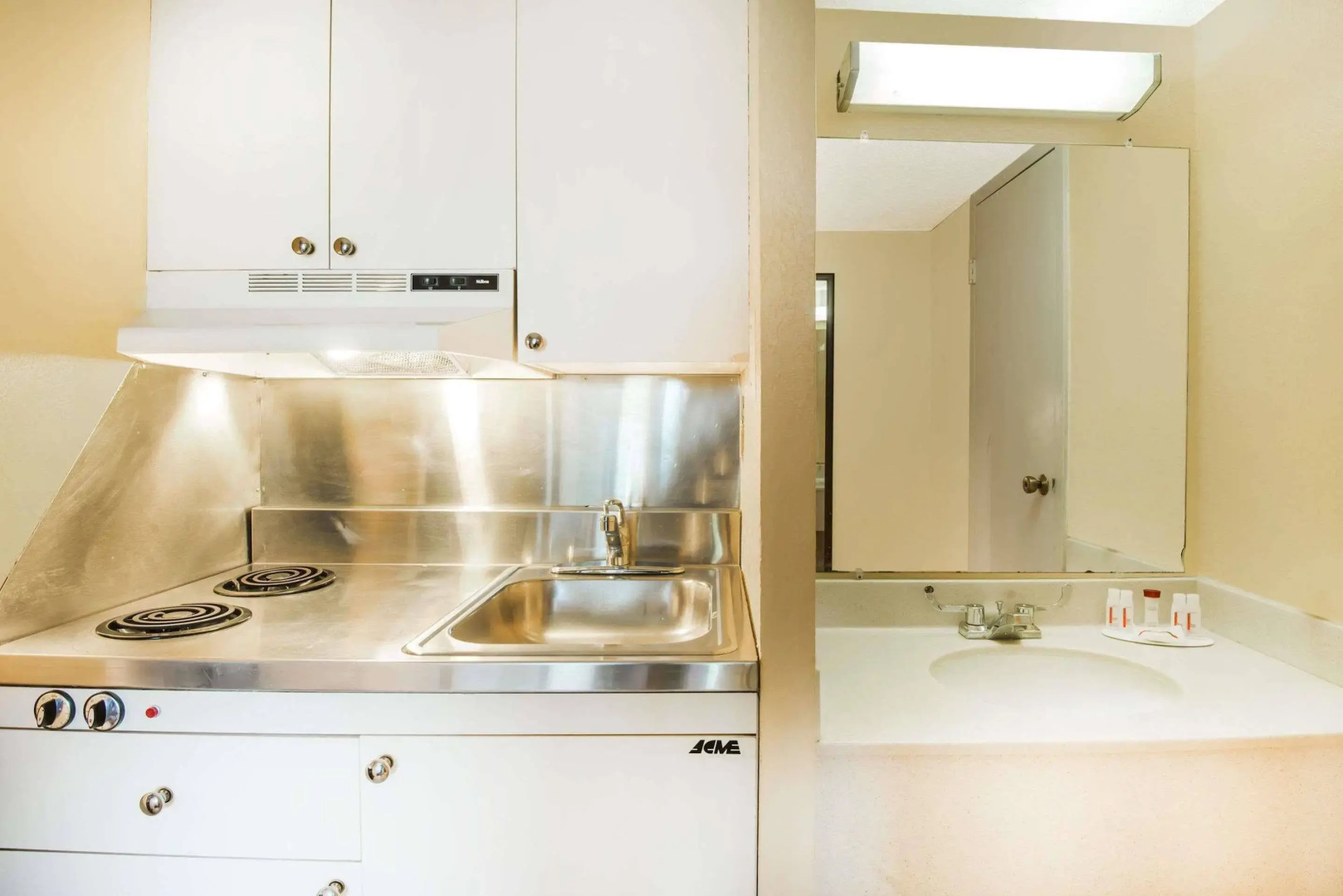 Red Roof Inn Ashtabula - Austinburg