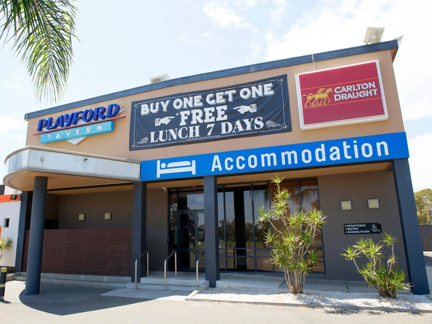 Nightcap at Playford Tavern