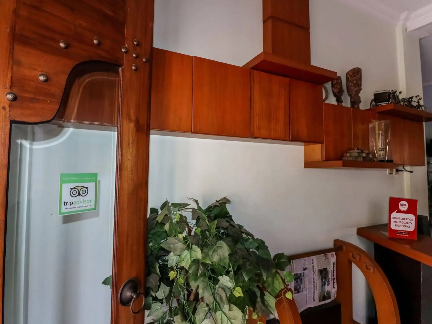 OYO 512 Ndalem Mantrijeron Hotel