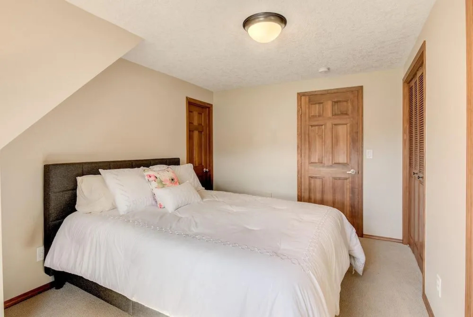 Manzanita Jewel MCA 619