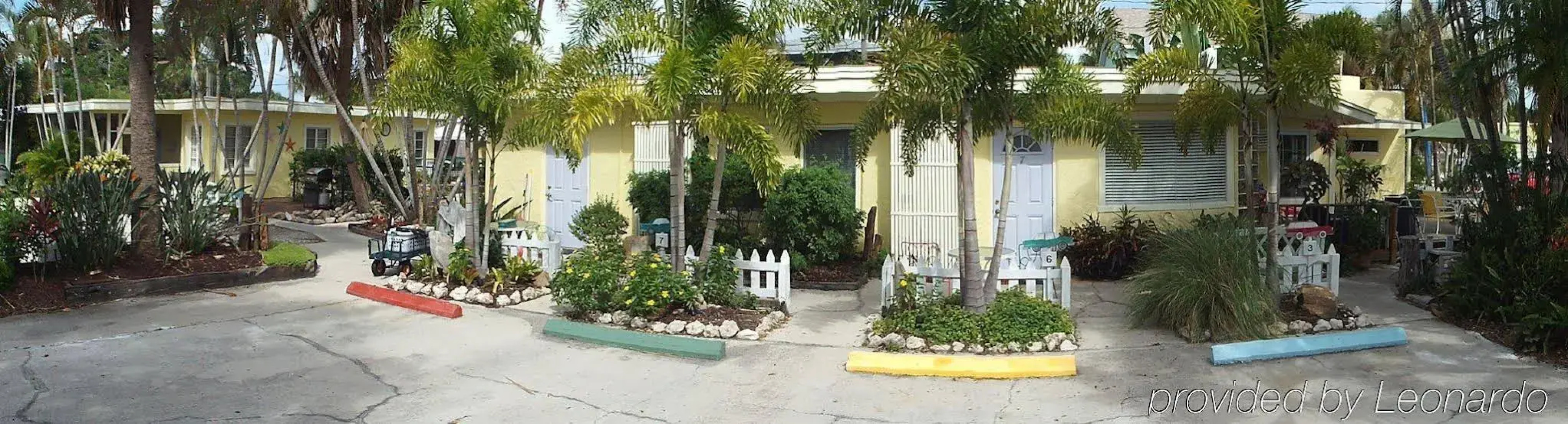 Haley's at The Anna Maria Island Inn