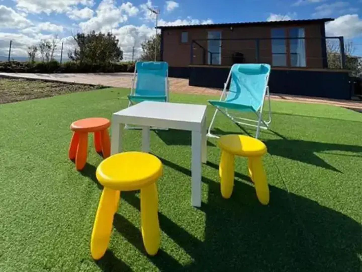 Apartamentos Via Street 3000