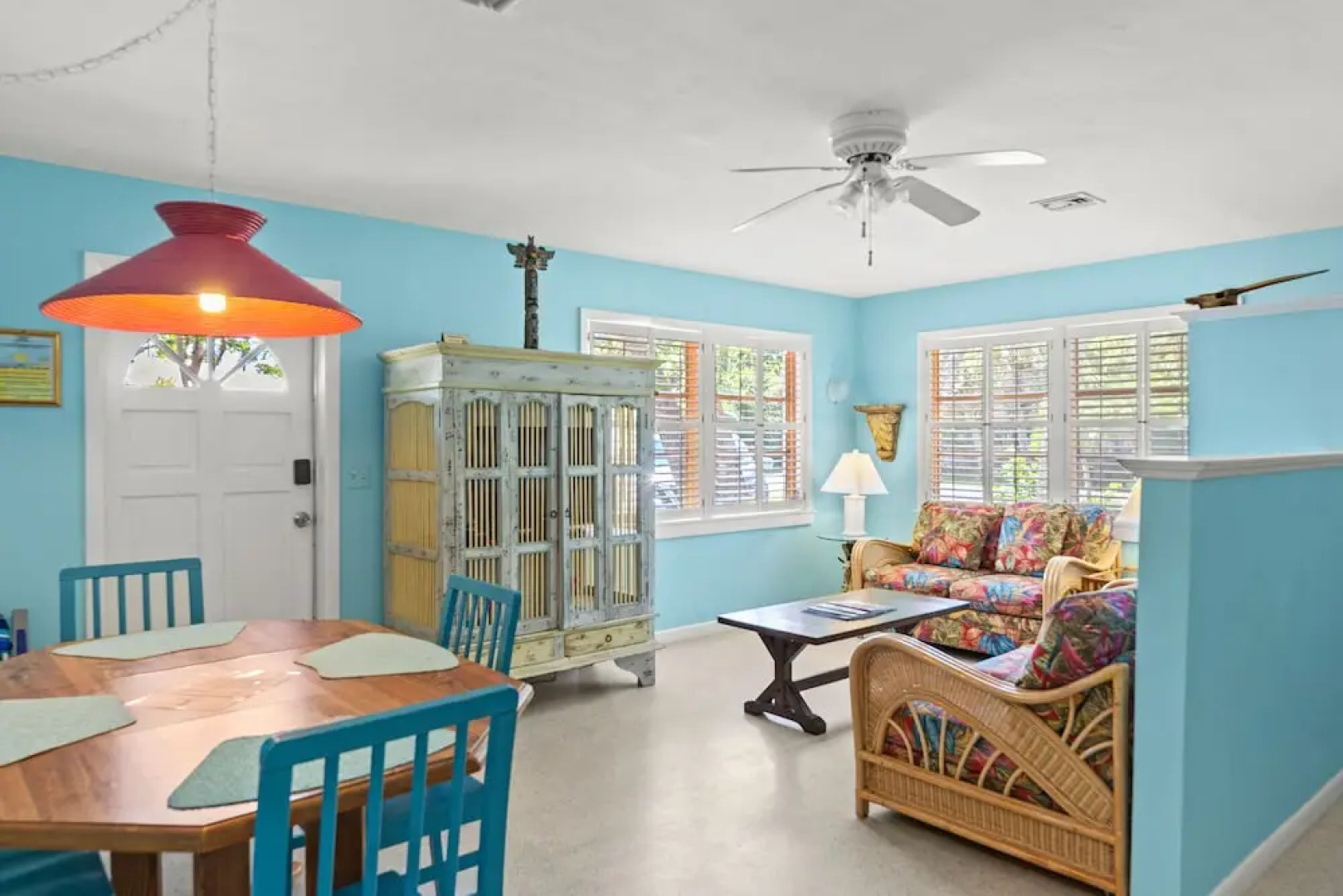 THE Palmview AND Sandpiper Inns