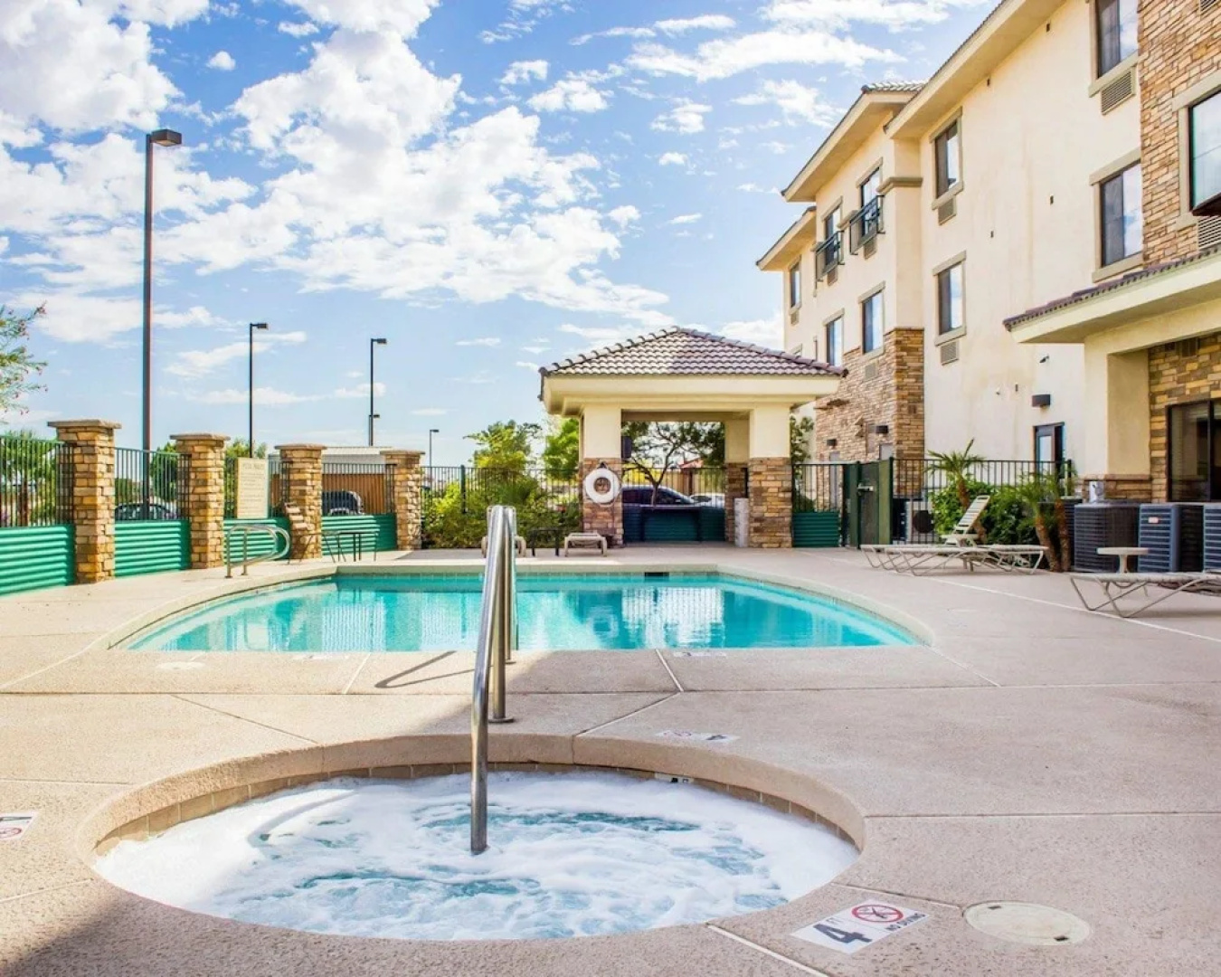 Comfort Inn And Suites