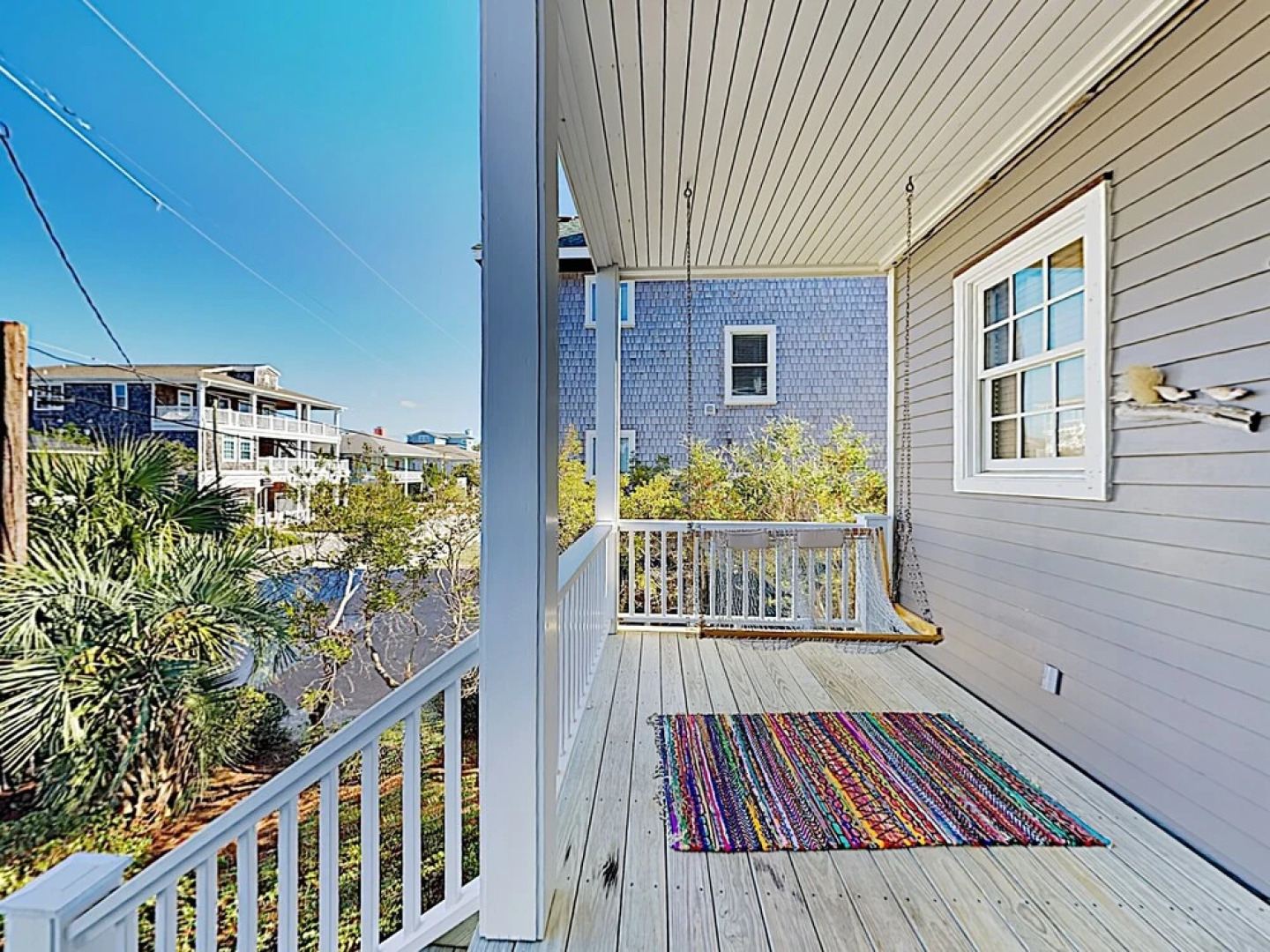 Charming & Spacious , 200 Steps From The Sand 3 Bedroom Condo
