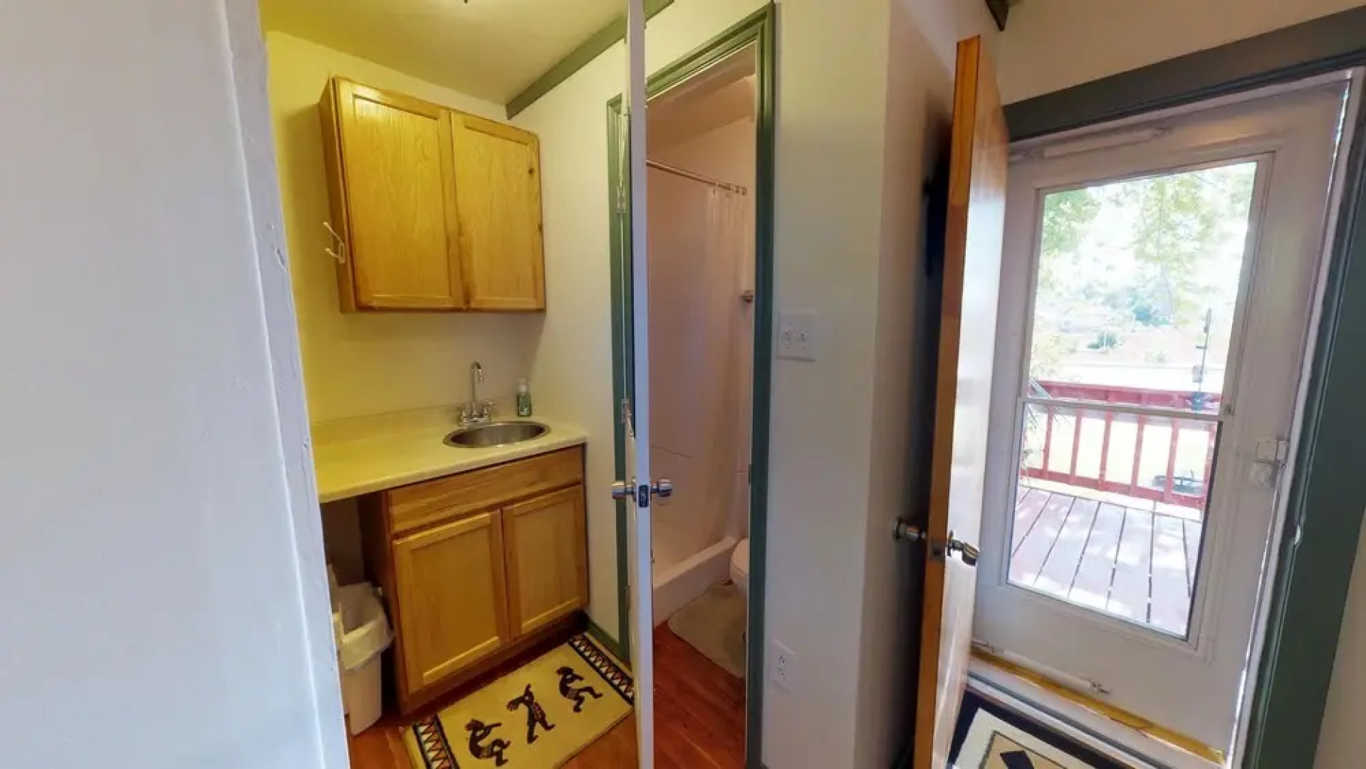 The Cozy Kokopelli Studio Cabin