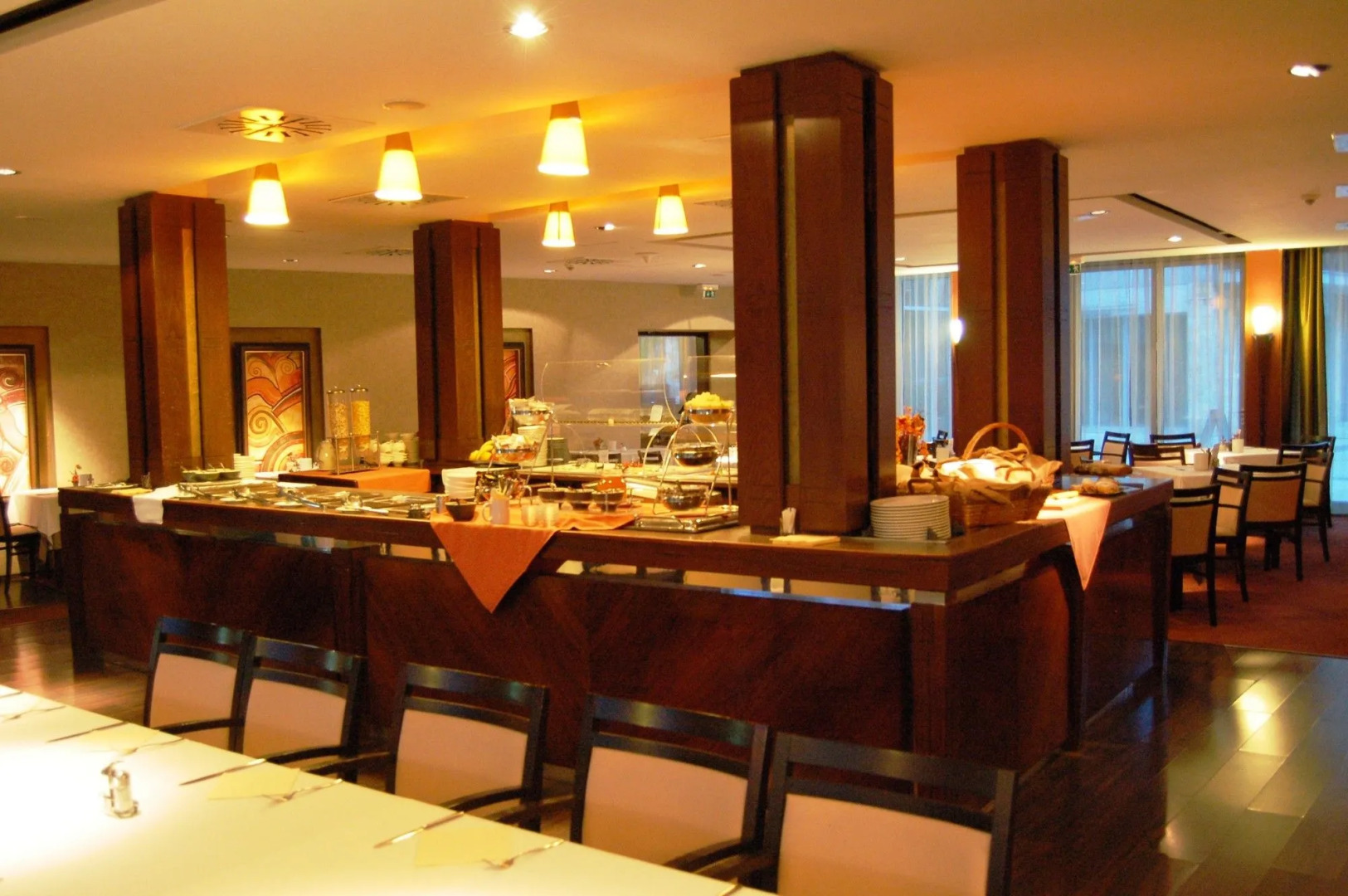 Hotel Golden Lake Resort