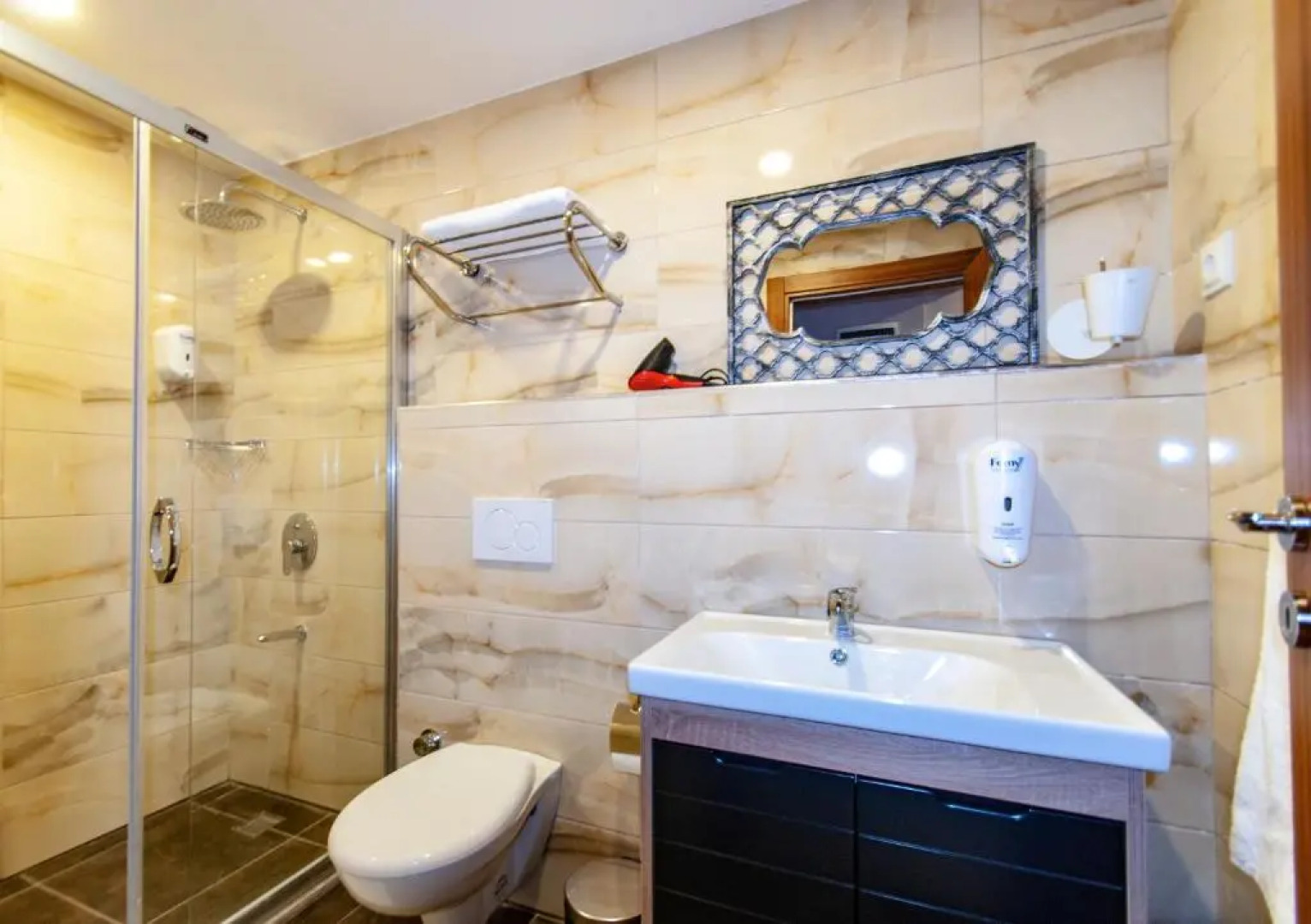 HanPoint Boutique Hotel