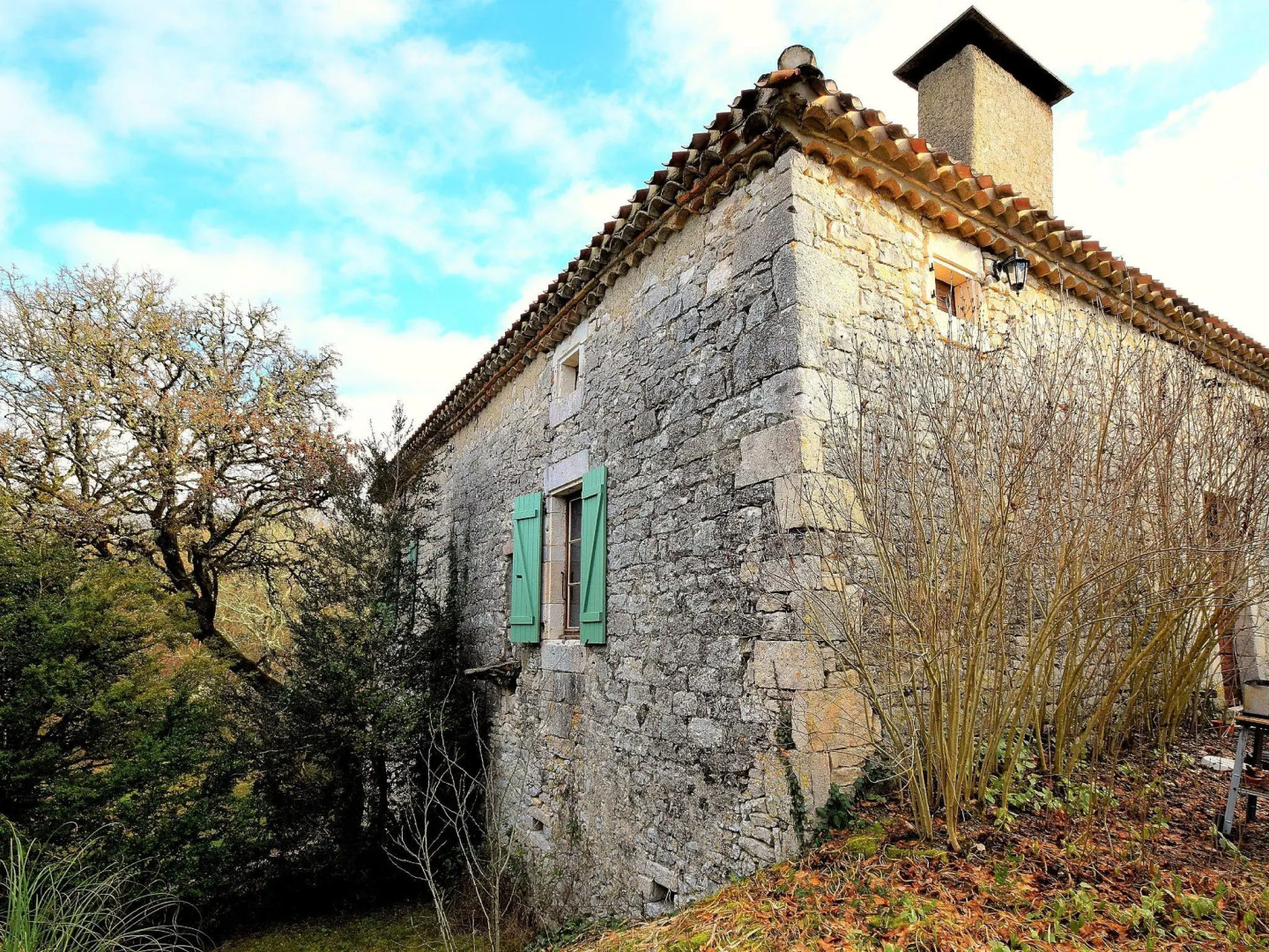 Heritage Holiday Home in Bagat-en-Quercy with Garden
