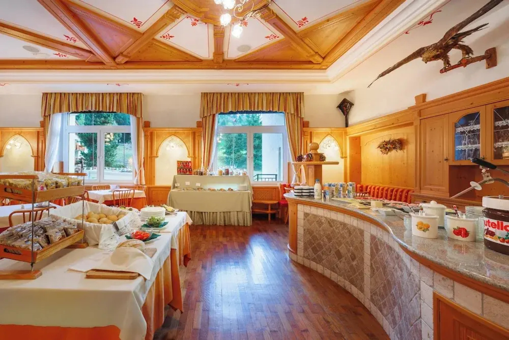 Hotel Vioz - Family Hotel & Apartments