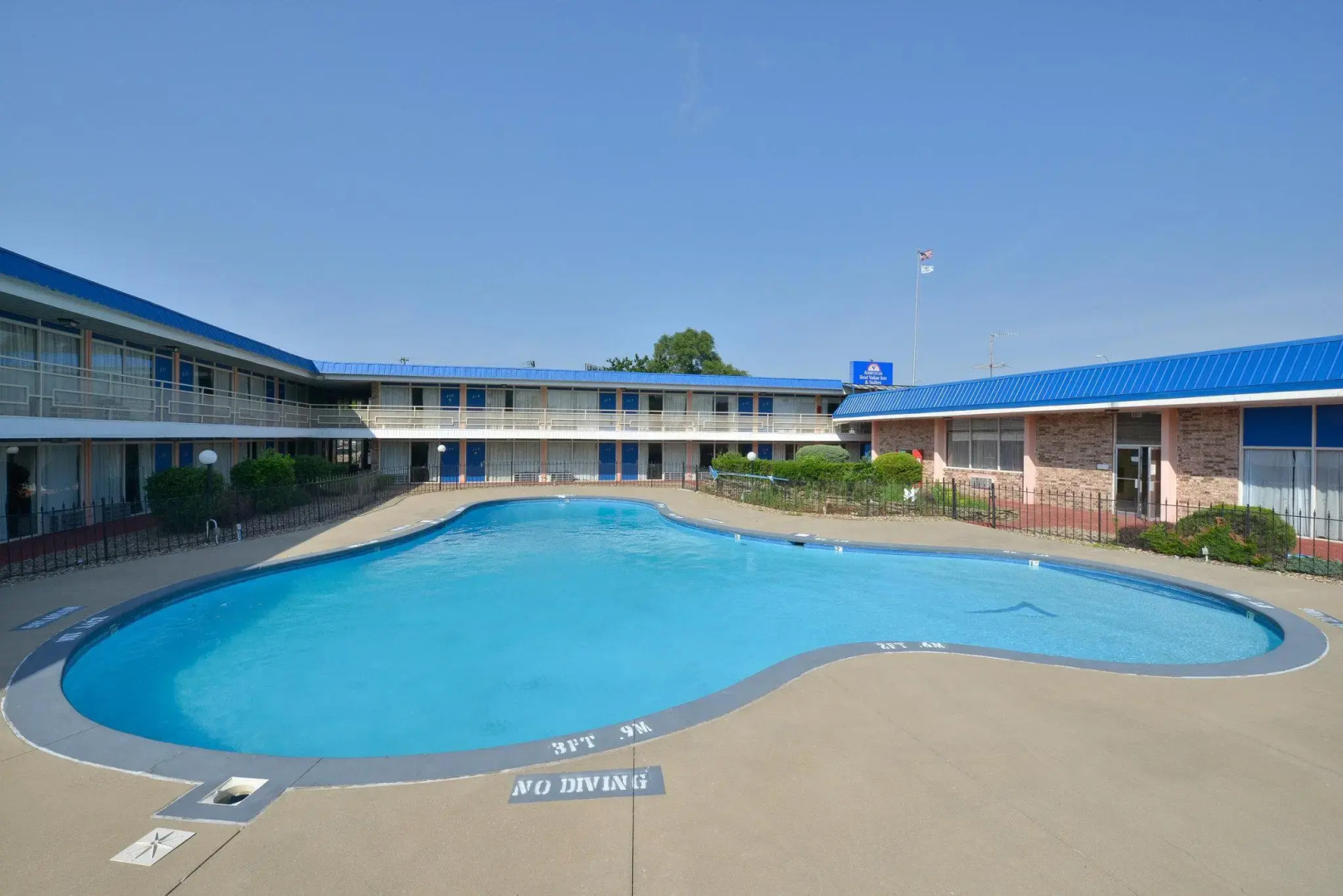Americas Best Value Inn & Suites Kansas City