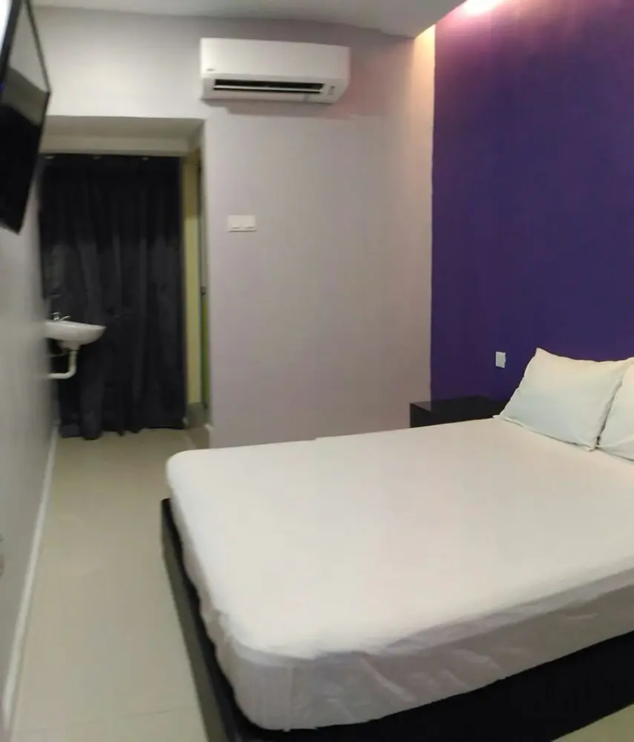 SPOT ON 90138 Hotel Elwarda Klcity
