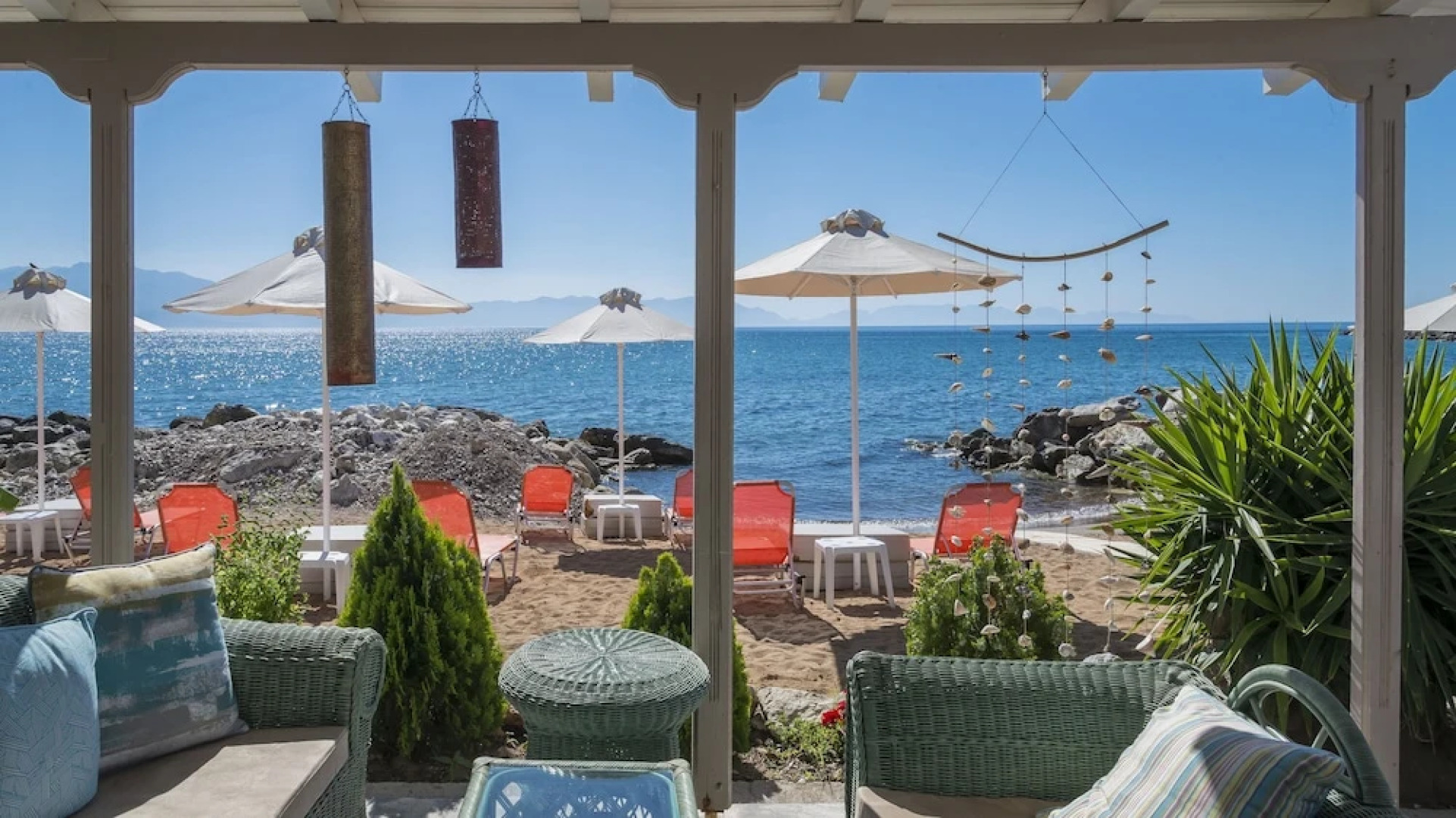 Superior Suite on the Beach - Breakfast Included