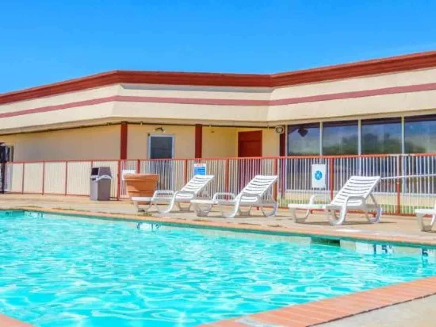 Executive Inn Hotel & Conference Centre