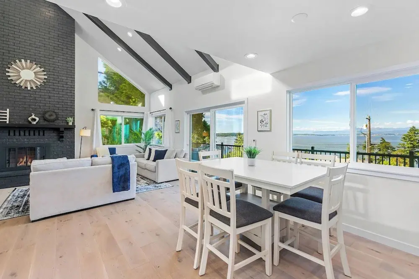 Peaceful Island Getaway Port Susan views