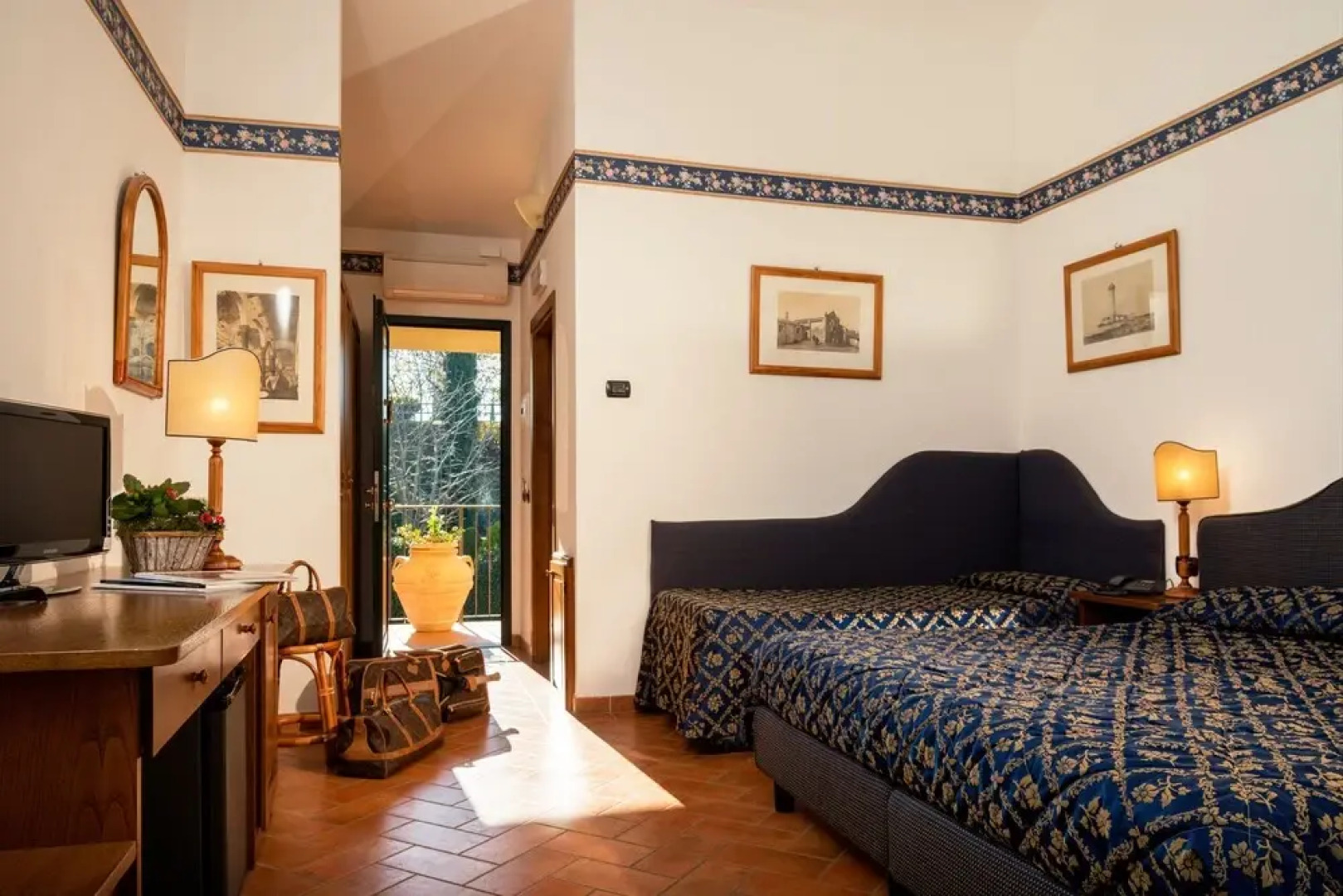 La Piazza di San Donato