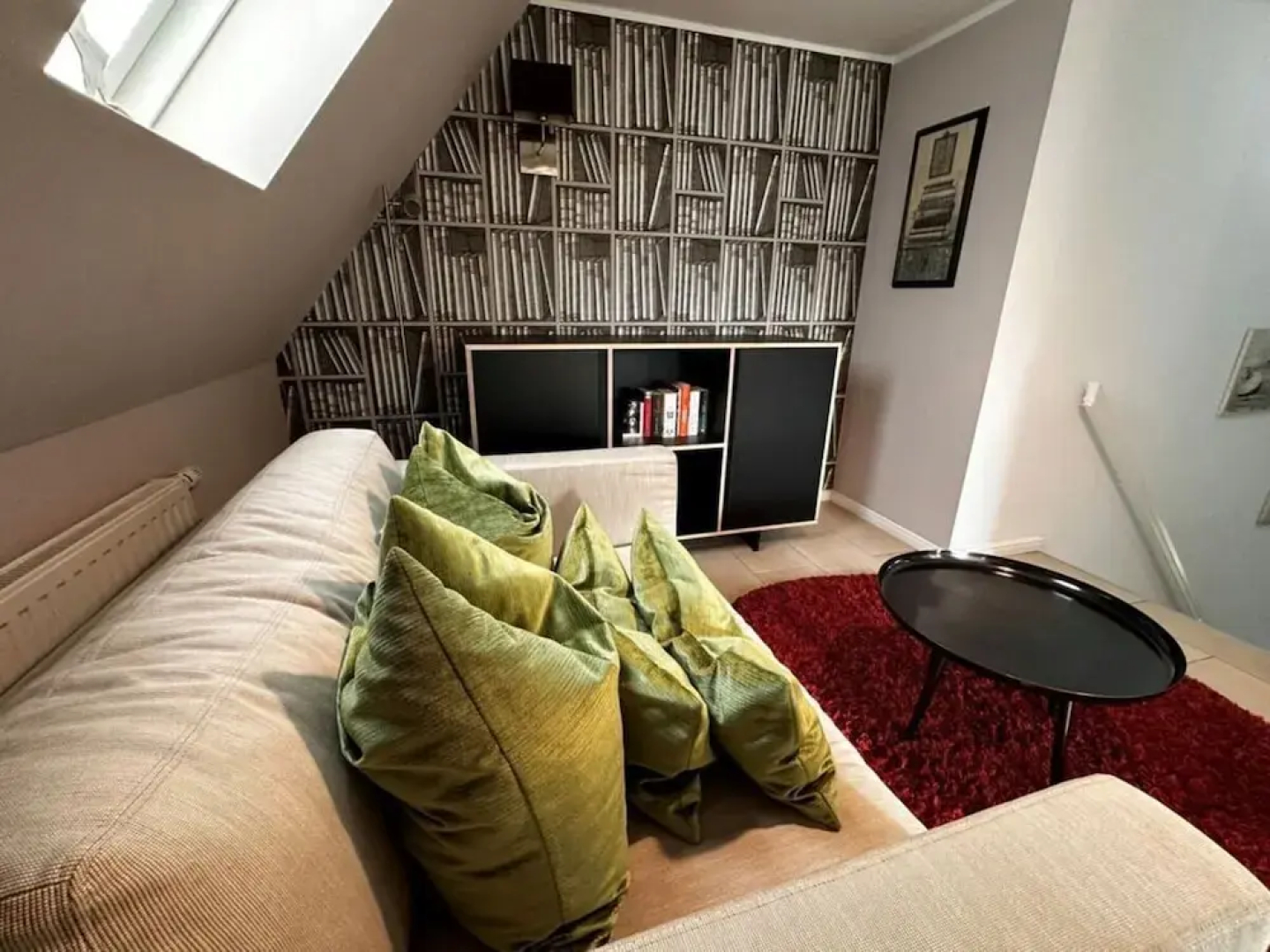 "lee" in House Smaswai 10