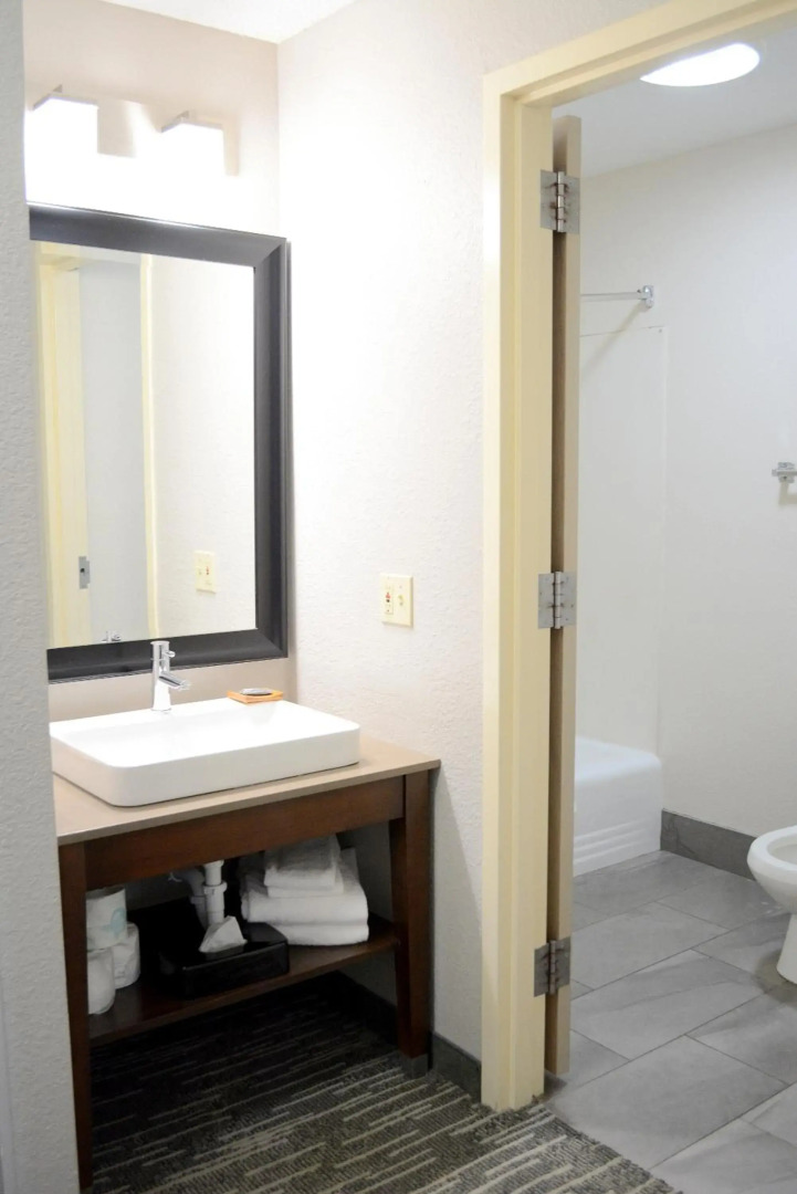 Holiday Inn Express Suites Live Oak