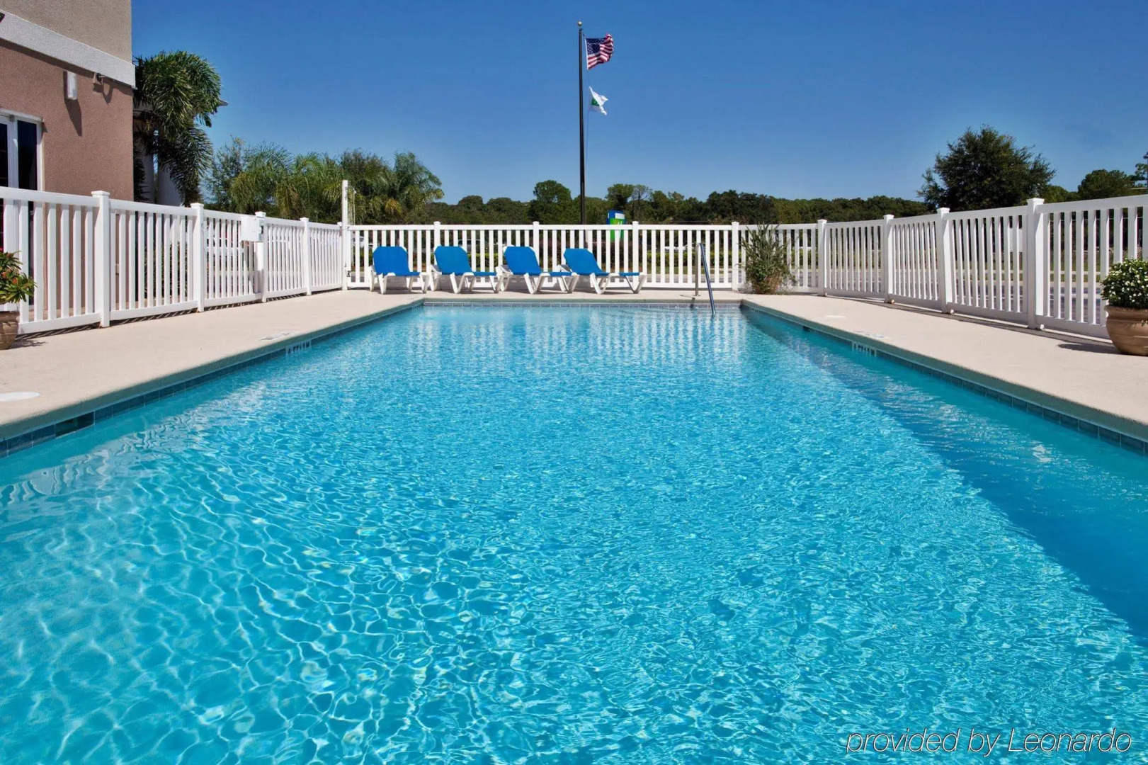 Holiday Inn Express Hotel & Suites Tavares - Leesburg by IHG