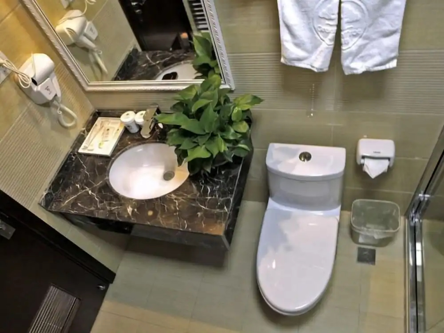 Greentree Inn Zhongnan Century City Express Hotel
