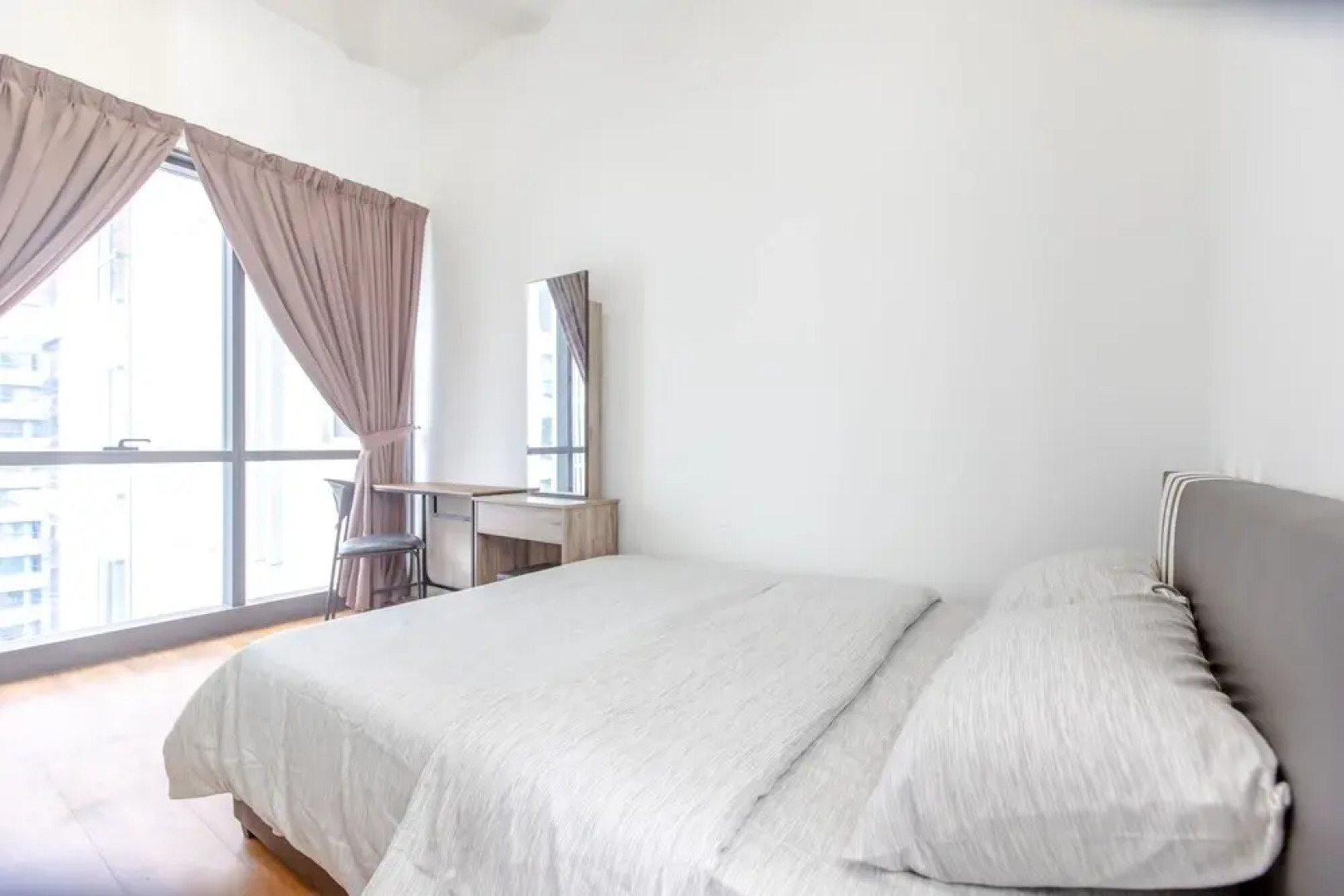 Rex Ollie at The Elements Ampang