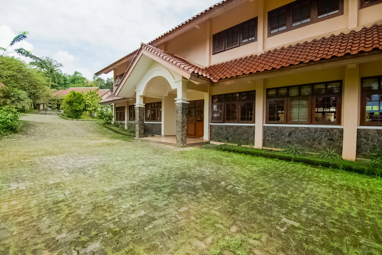 Hotel O Wisma Langen Werdhasih