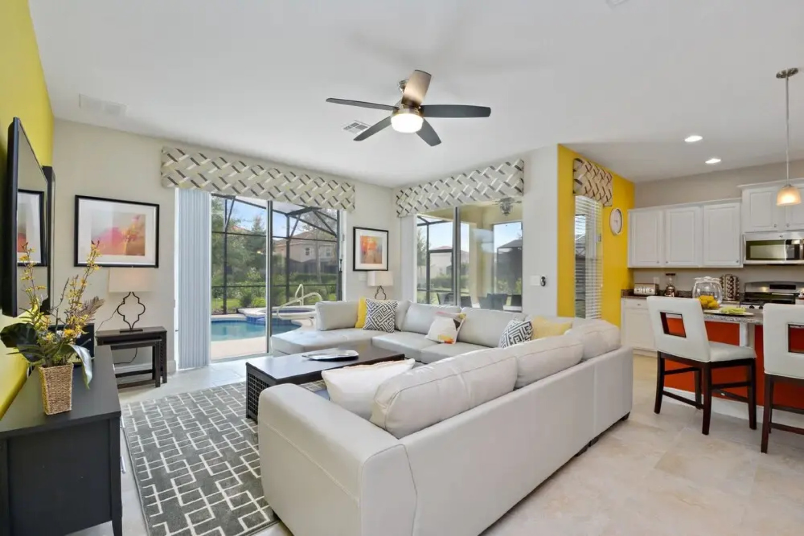 Gated Resort, Private Pool & Spa, Lots of Space!!