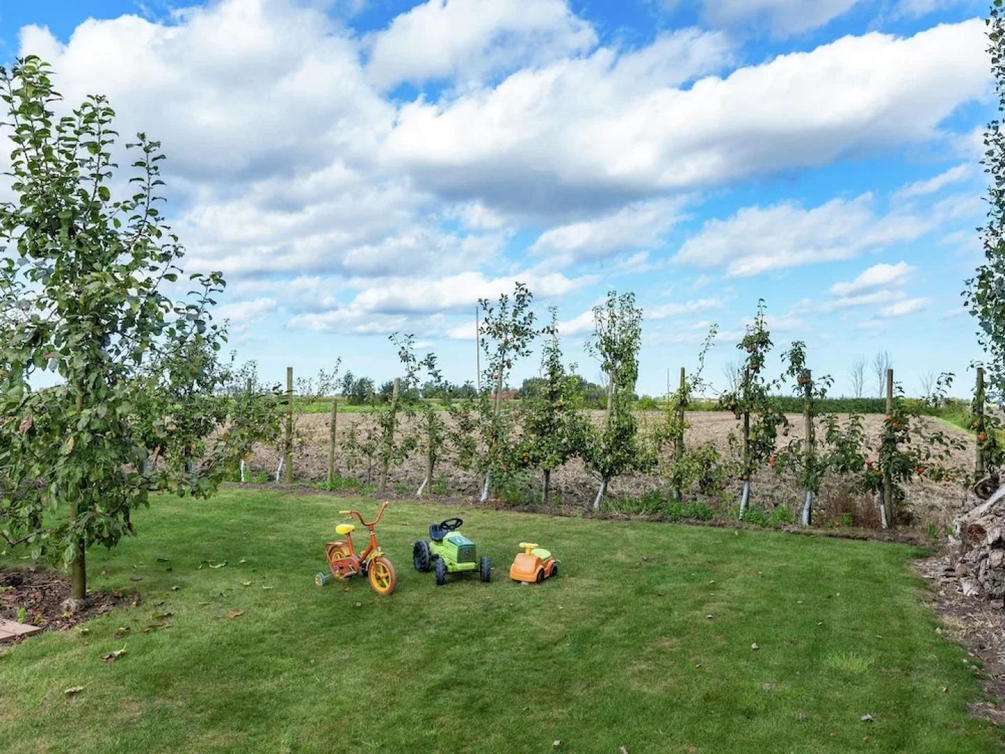 Lovely Holiday Home with Garden in Zuienkerke