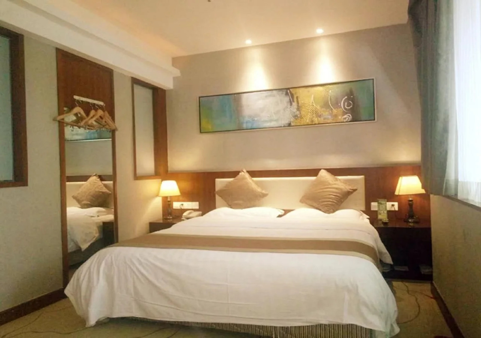 Zilaike Hotel Jiefangbei Branch