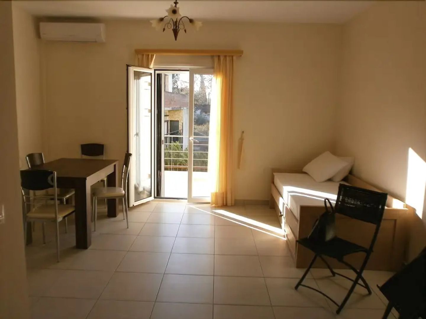 Artemis Marina Apartments