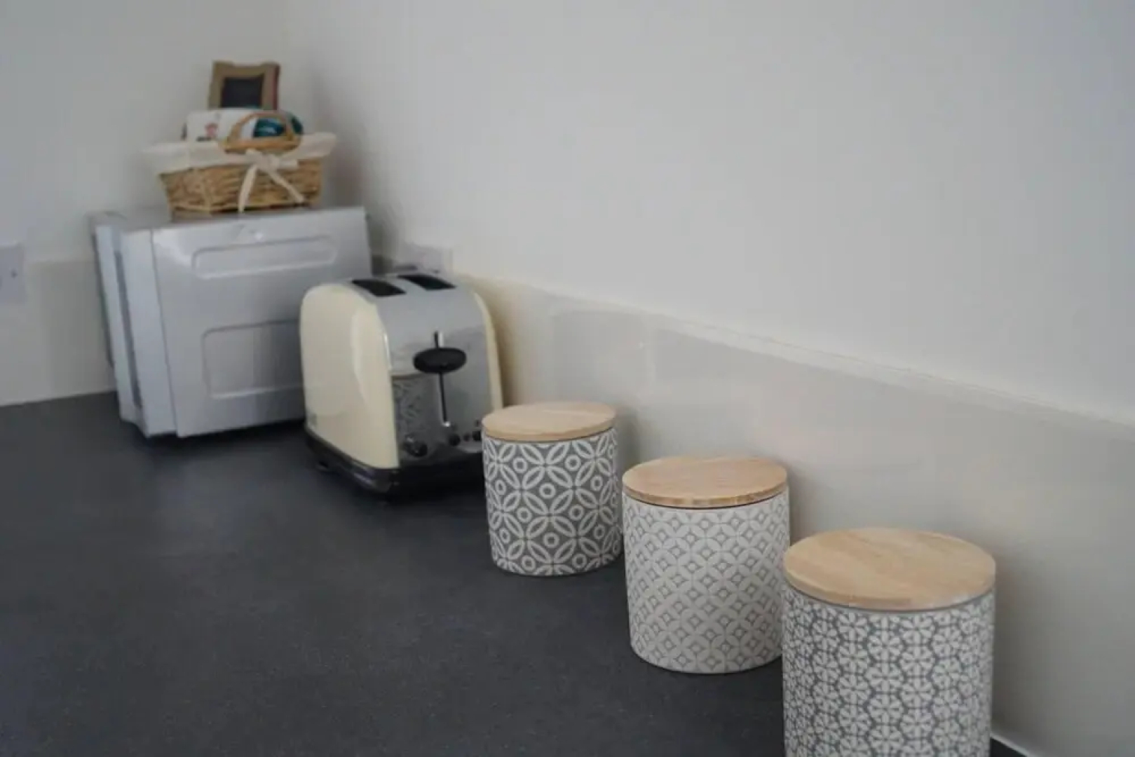 Cosy Kirriemuir Flat - Pet Friendly Retreat