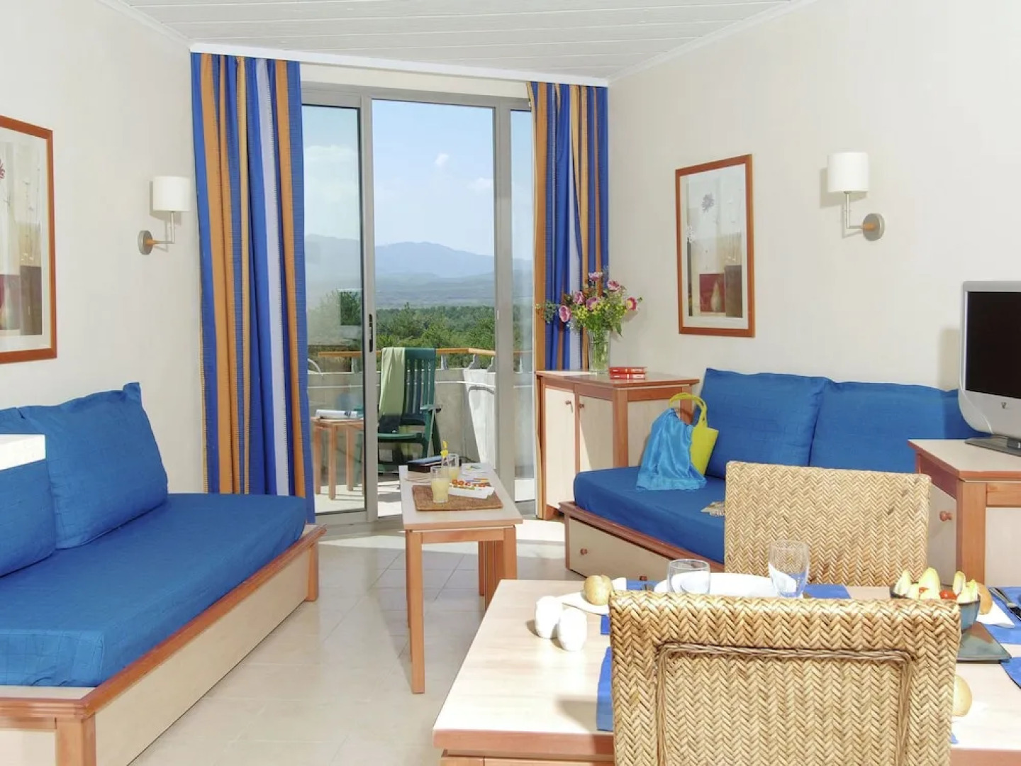 Modern Holiday Home With Dishwasher in the Ardèche Region