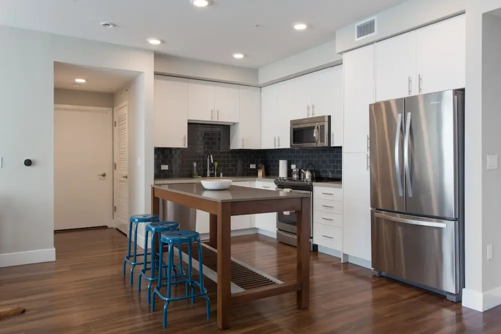 Kasa San Mateo Apartments