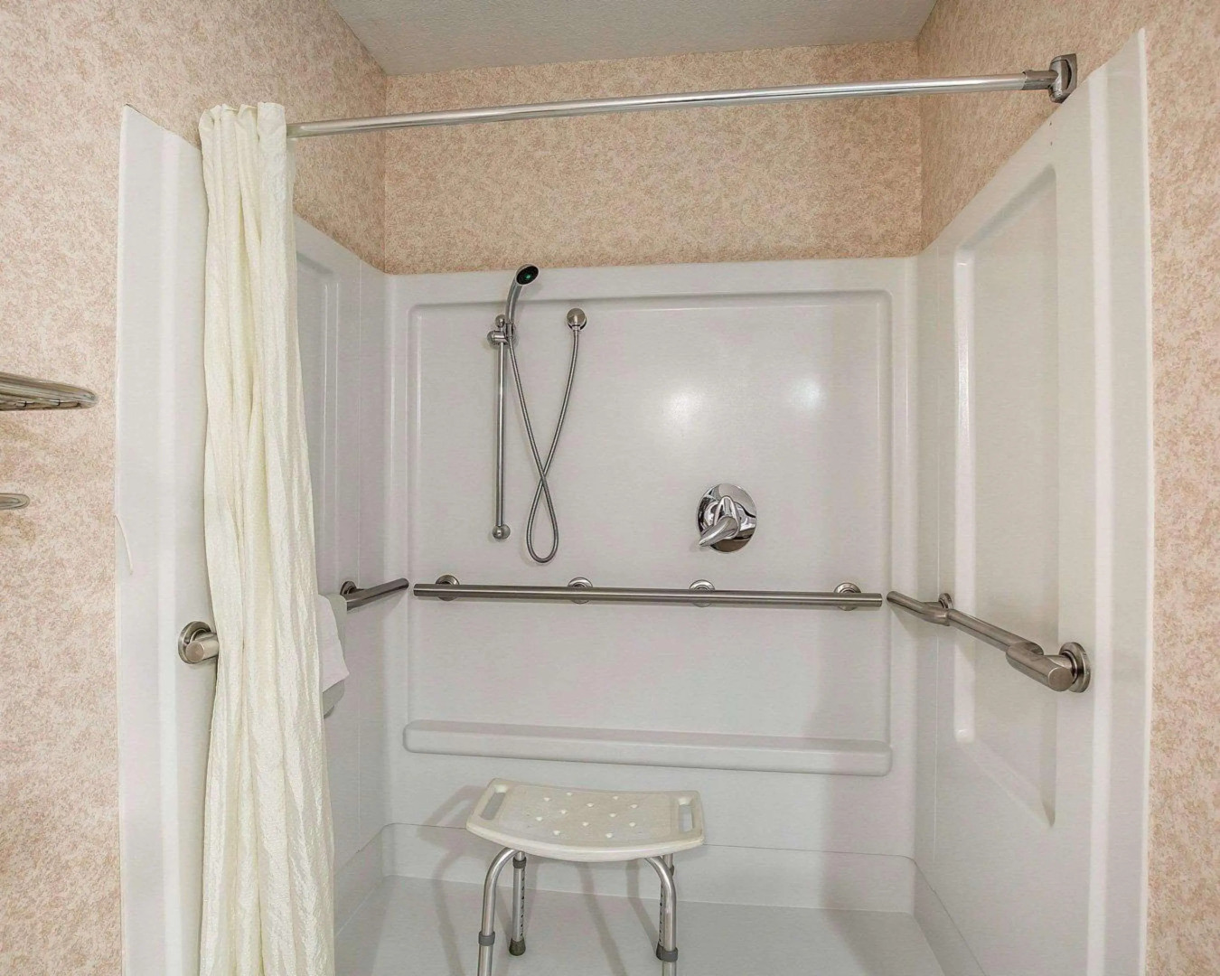 Sonesta Essential Beaumont