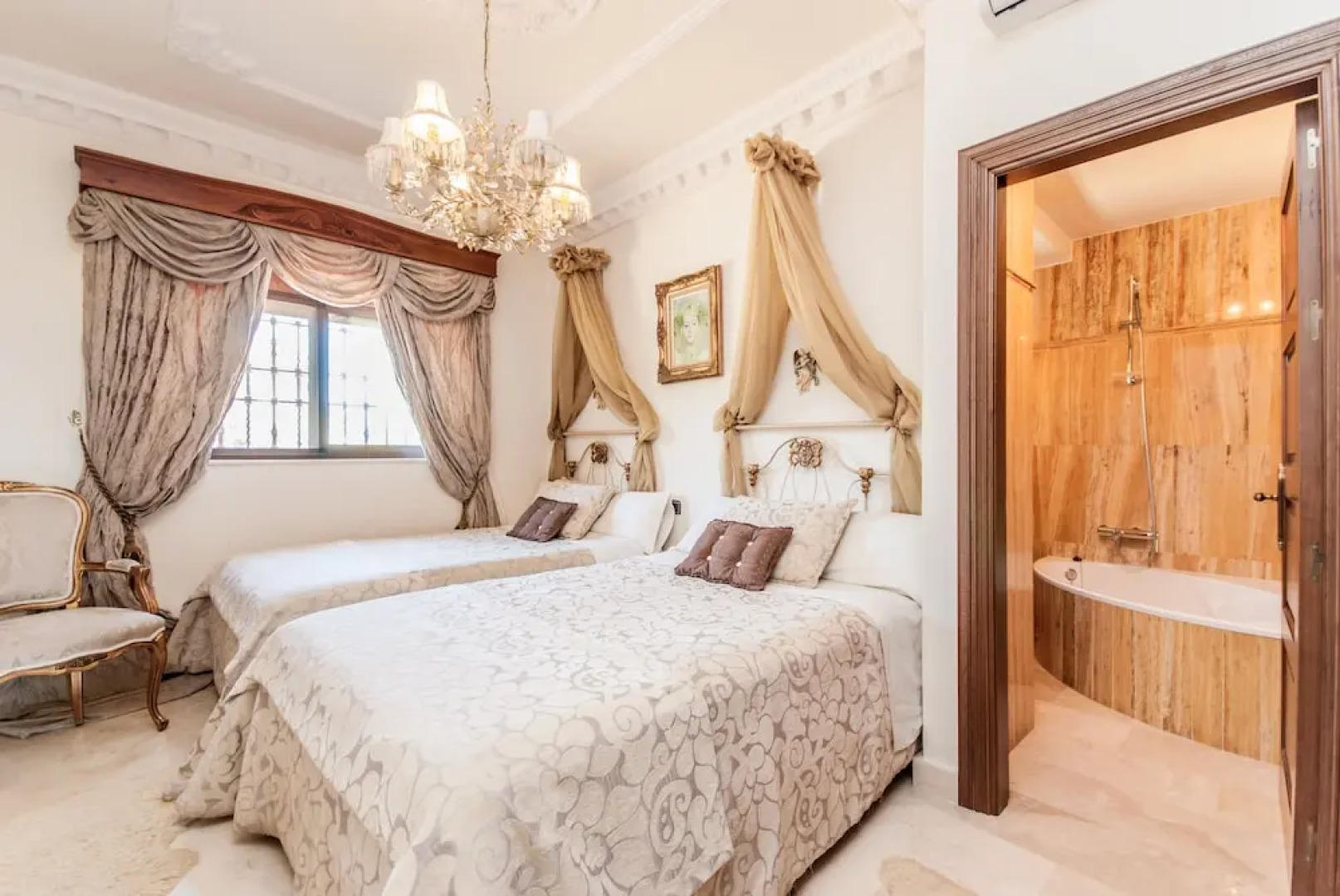 Cubo's Villa Dos Reyes