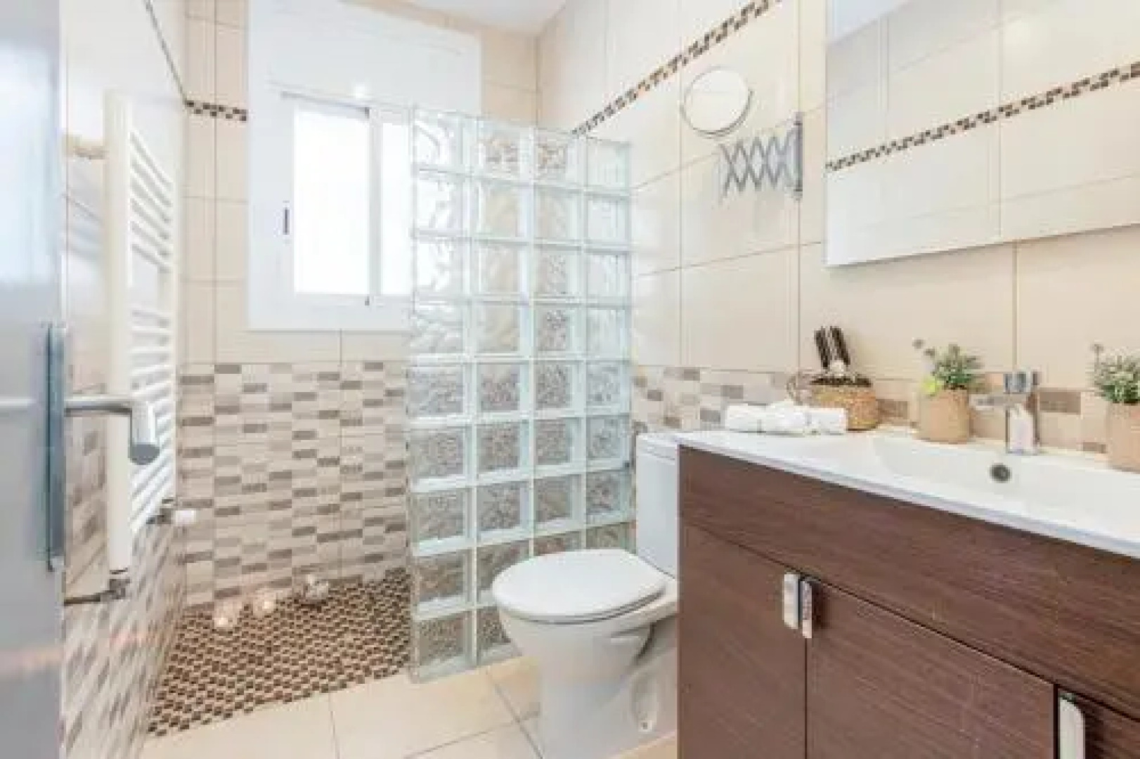 Empurialola Casa con pisina Carmanço