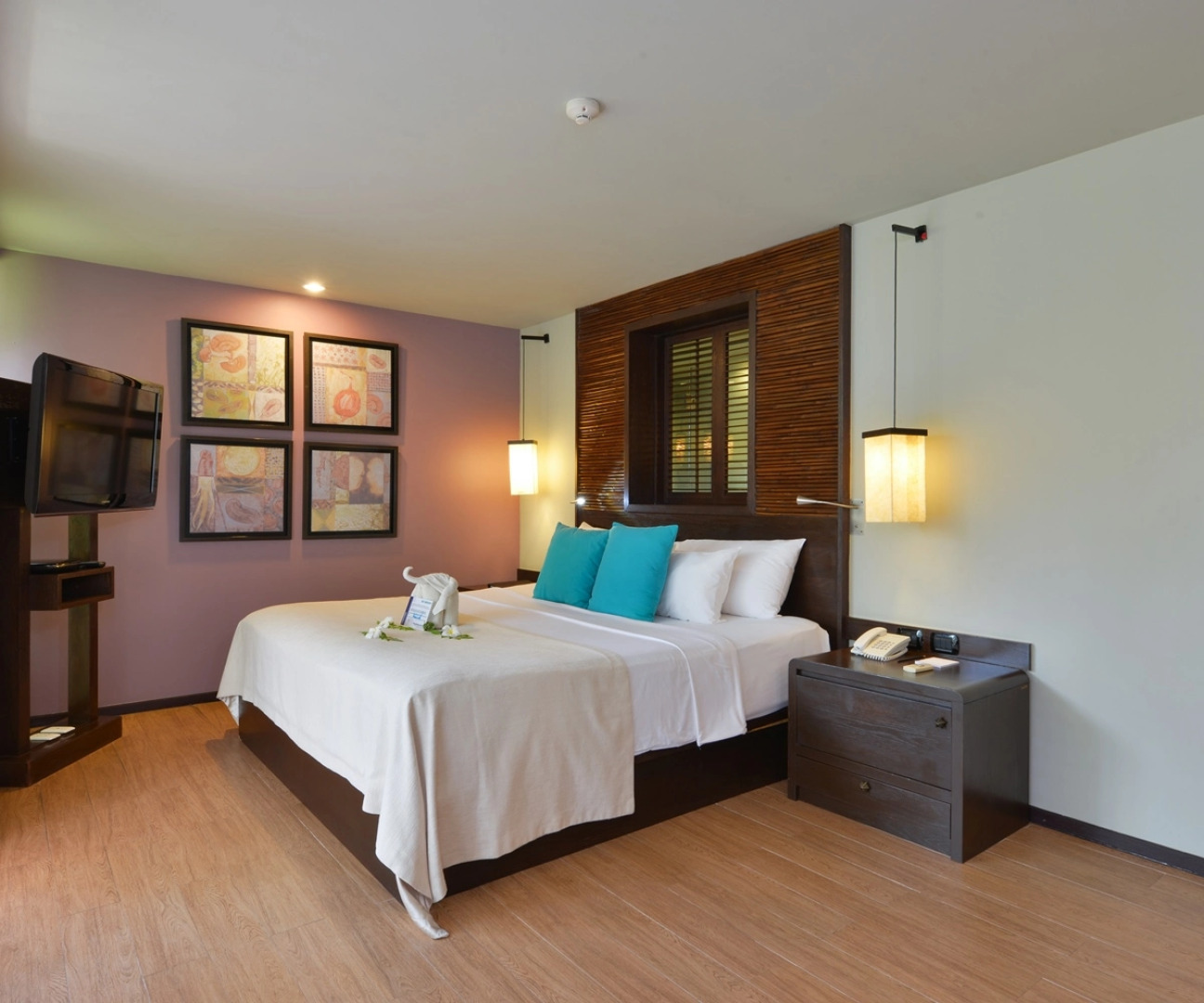 Twin Lotus Resort and Spa - Adults Only