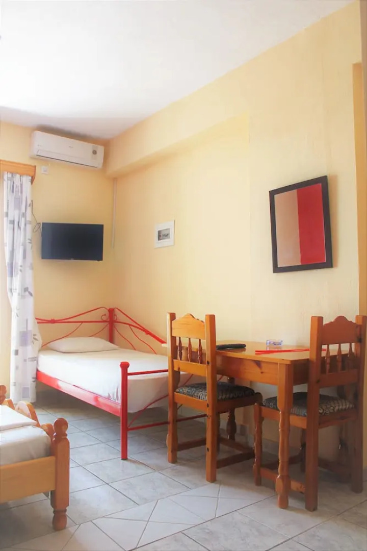 Vrachos Holidays Hotel