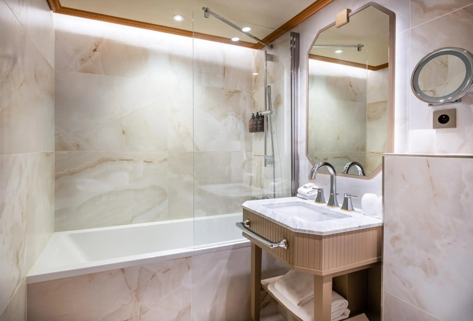 Hôtel Le Derby Alma by Inwood Hotels