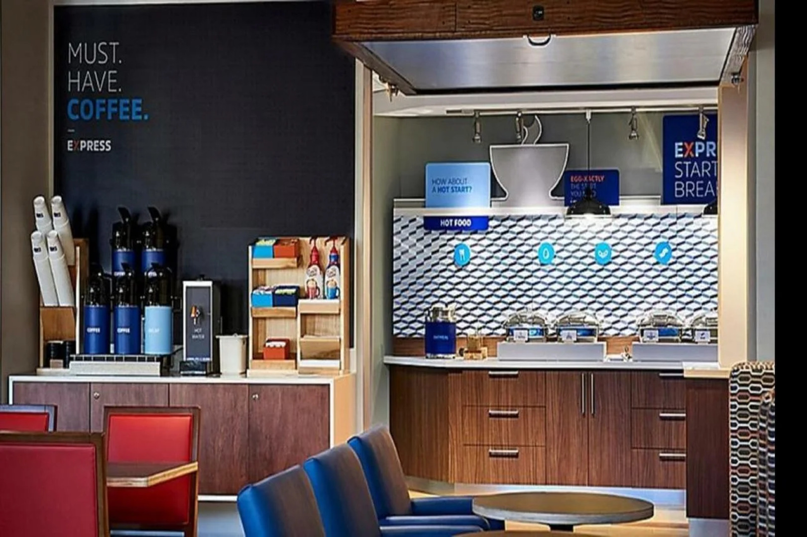 Holiday Inn Express & Suites Grand Rapids Airport - South by IHG