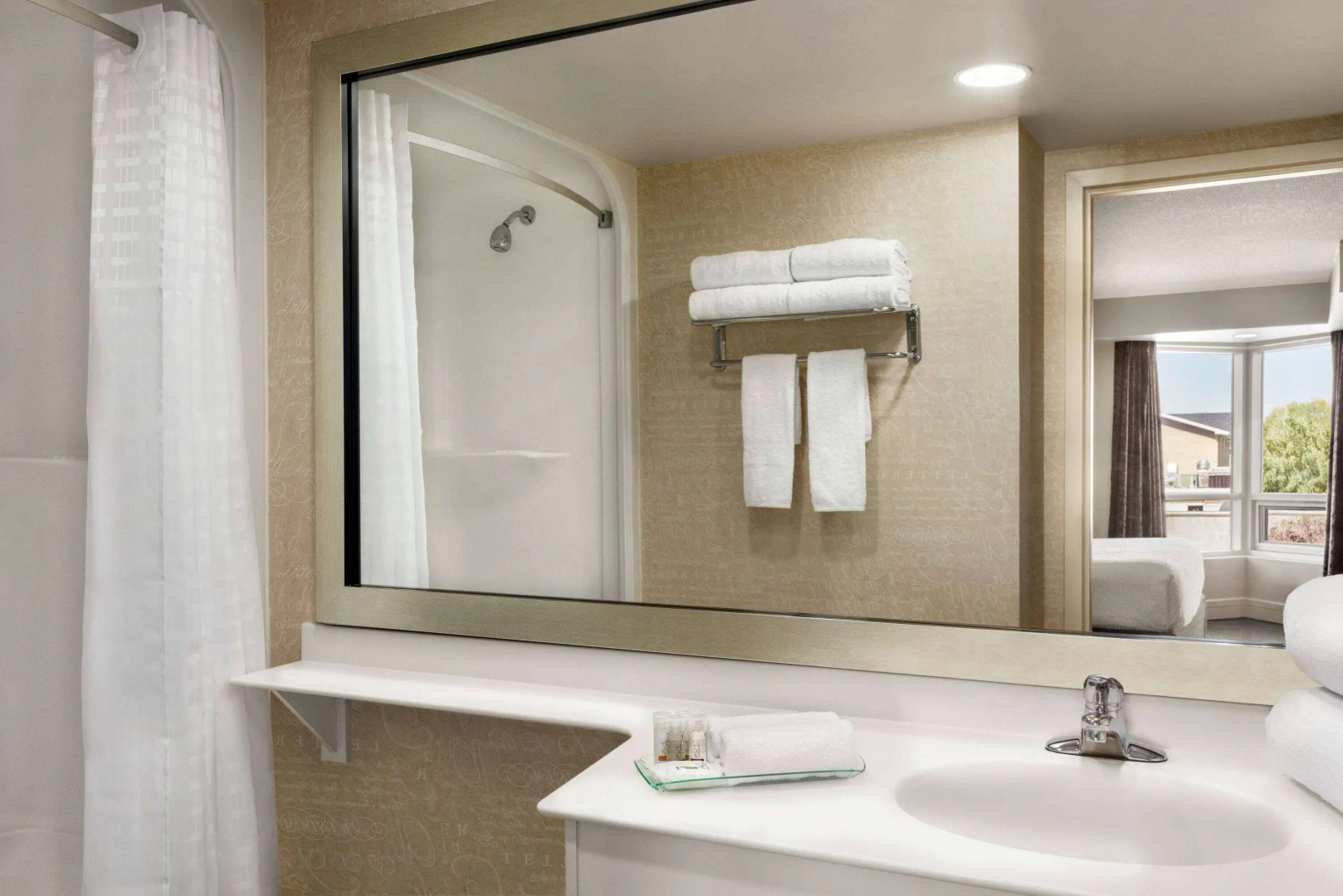 Royal Hotel West Edmonton, Trademark Collection by Wyndham