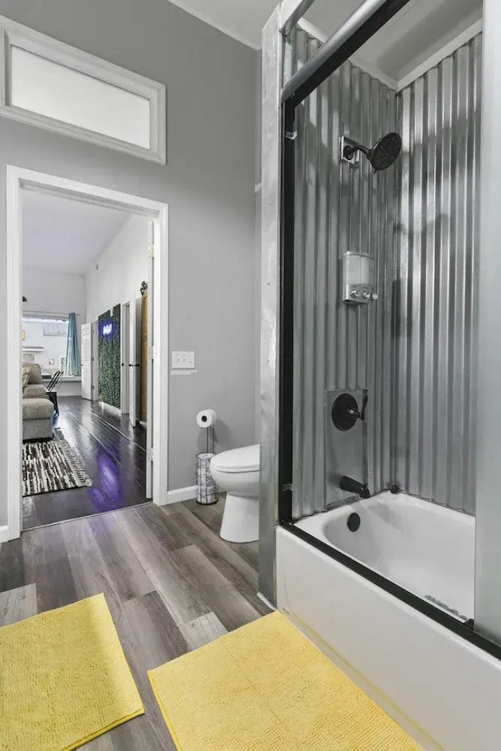 The Waterfront - Waterslide Game Room Sleeps 26