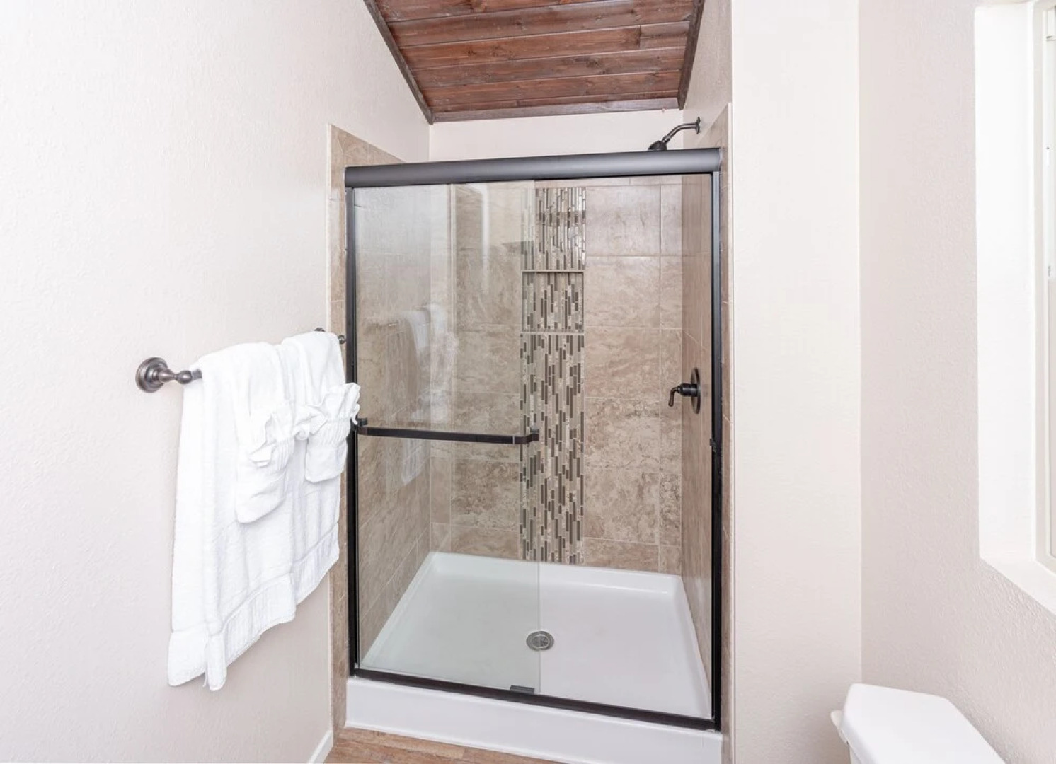 Cava Robles RV Resort