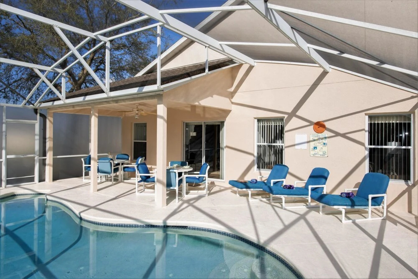 Hampton Lakes by Ellis Exclusive Villas