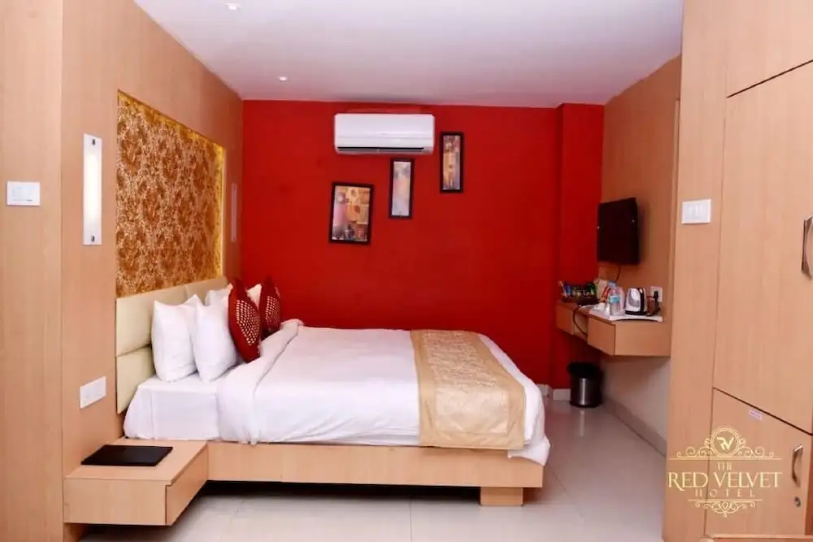 The Red Velvet Hotel