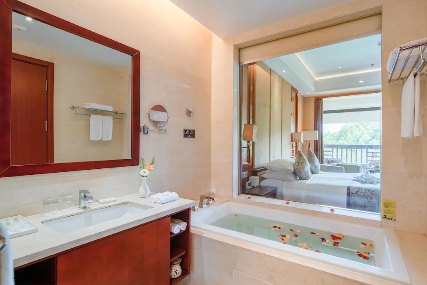 New Century SPA and Resort PUER